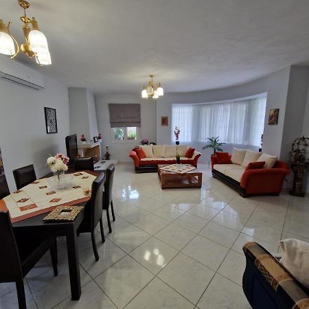 Lirika'S Airport House Apartment Artemida  Ngoại thất bức ảnh