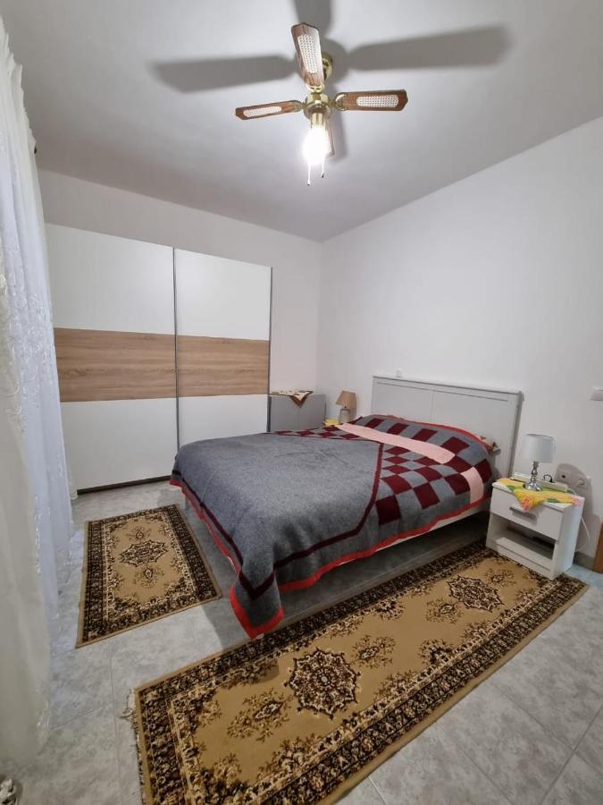Lirika'S Airport House Apartment Artemida  Ngoại thất bức ảnh