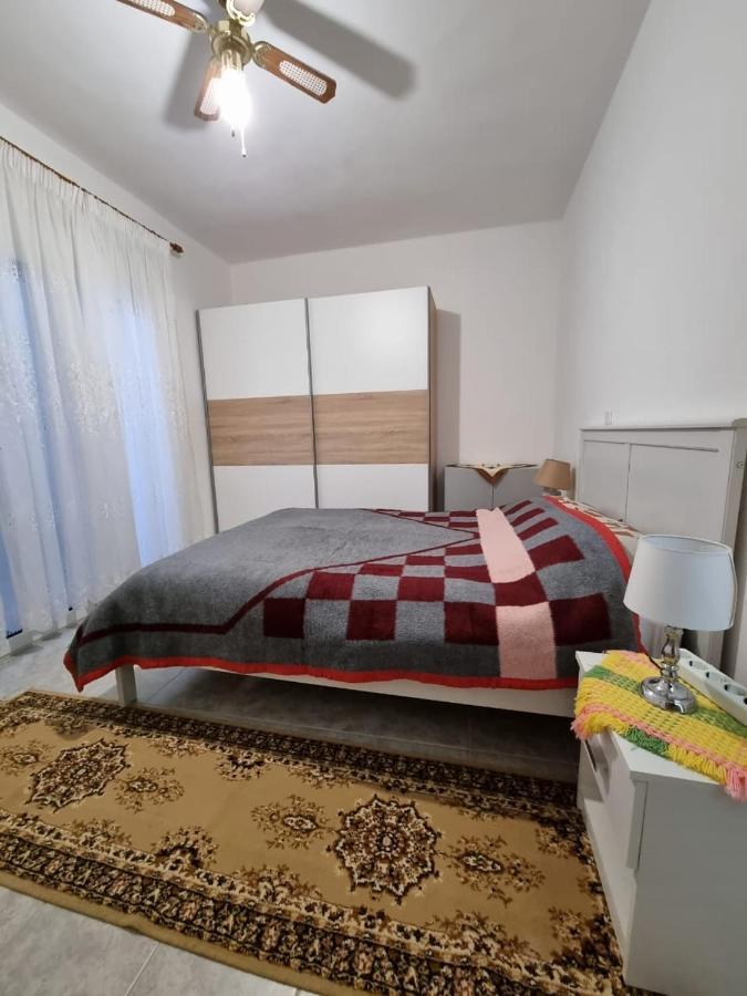 Lirika'S Airport House Apartment Artemida  Ngoại thất bức ảnh
