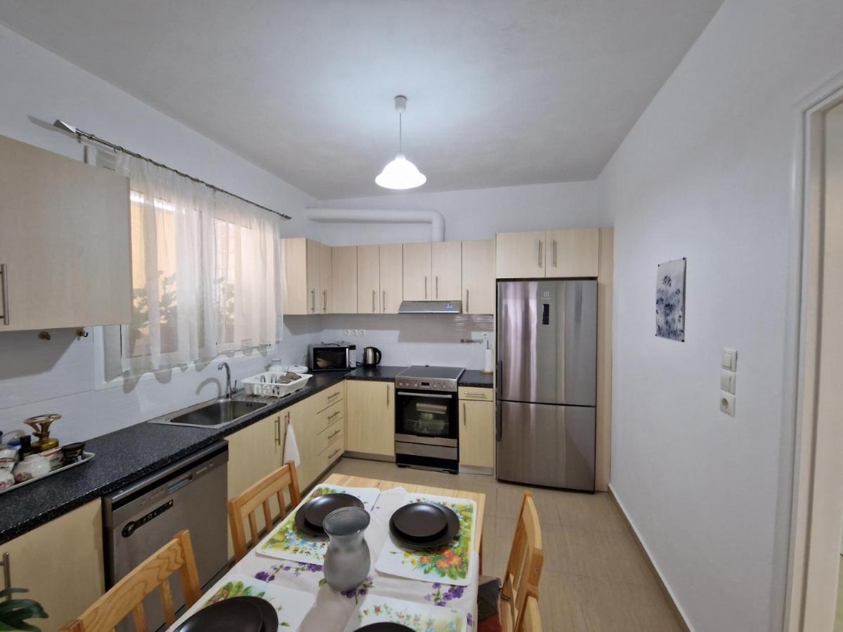 Lirika'S Airport House Apartment Artemida  Ngoại thất bức ảnh